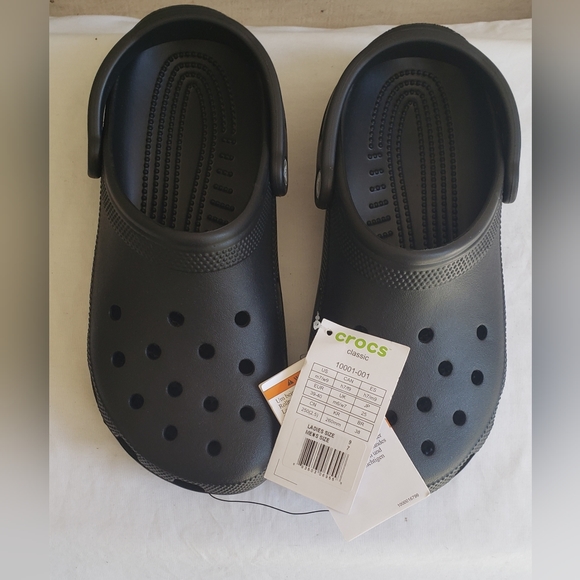Crocs Classic Clog Unisex Slip On Shoe Ultra Light Water-Friendly Sandals - Picture 4 of 5